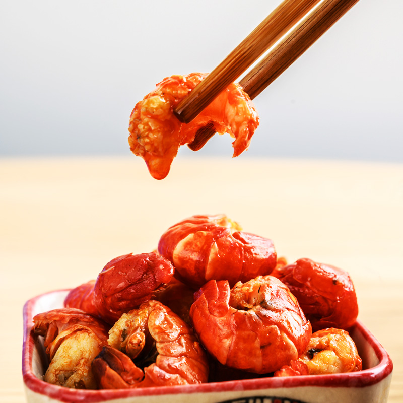 麻辣小龙虾尾即食罐装海鲜熟食拌面用盒装香辣冷冻口味虾球 - 图1