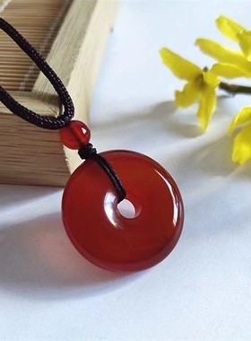 2026红玉髓平安扣玉石吊坠白玛瑙挂件玉石吊坠项链冰透润高货红色