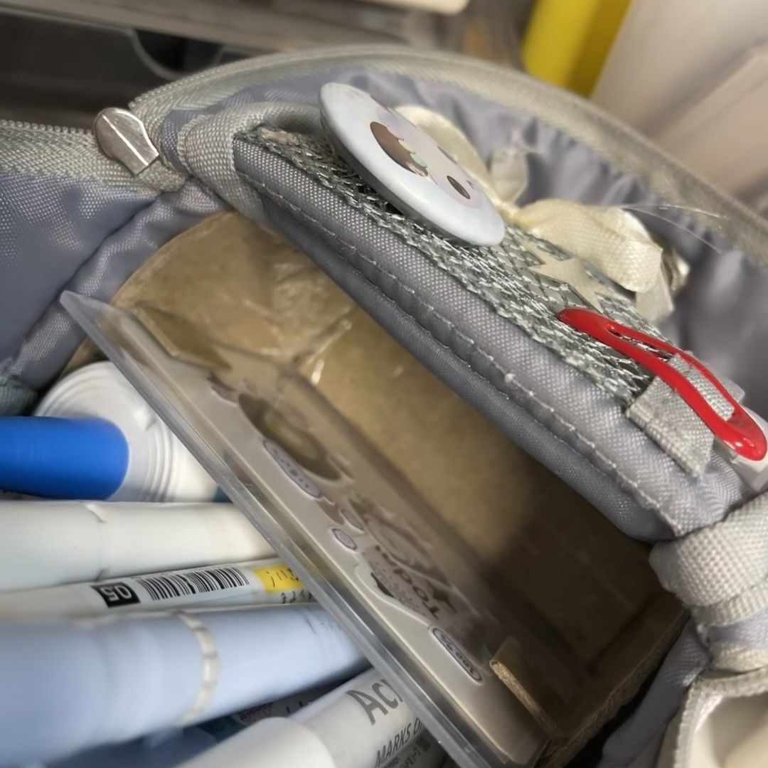 站立式笔袋翻盖多层大容量创意多功能学生桌面整理小众文具收纳盒 - 图3