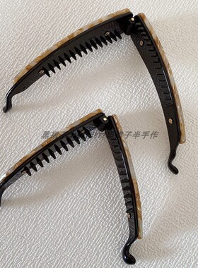 2个尺寸~看需要购买哈~图片实拍~香蕉造型的香蕉夹醋酸板材质感