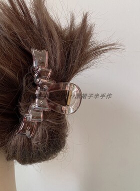 3色基础款秋冬新款蝴蝶结飘带造型中号发抓鲨鱼夹后脑勺抓夹亮黑