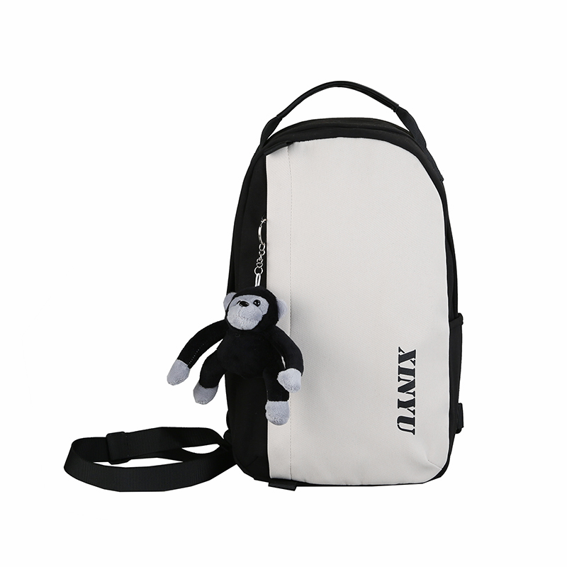 大容量男潮牌休闲胸包11寸斜挎包 仟仁狮男士包袋