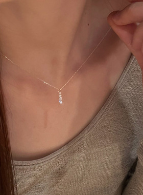 金色爆闪圆形四钻项链2026新款轻奢精致清冷感小众设计锁骨链定制