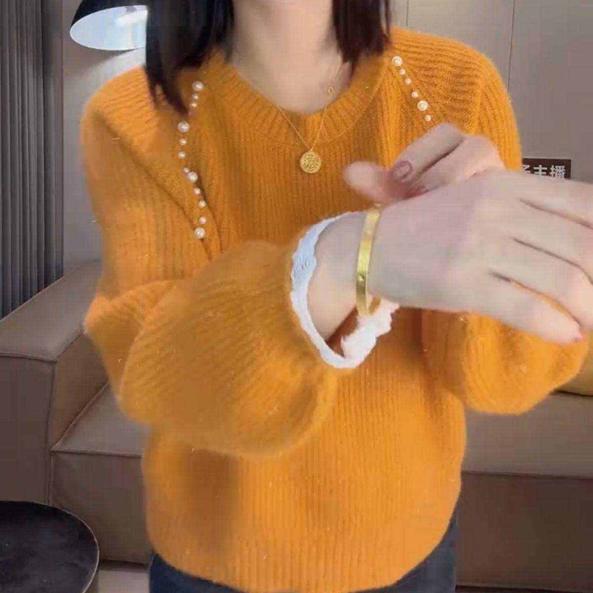 洋气2025秋冬新款慵懒毛衣气质宽松钉珠上衣打底圆领针织衫,淘宝优惠券,粉丝福利购,淘宝优惠卷