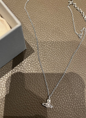 OSLO浮雕mini土星项链925纯银小土星吊坠百搭锁骨链颈链