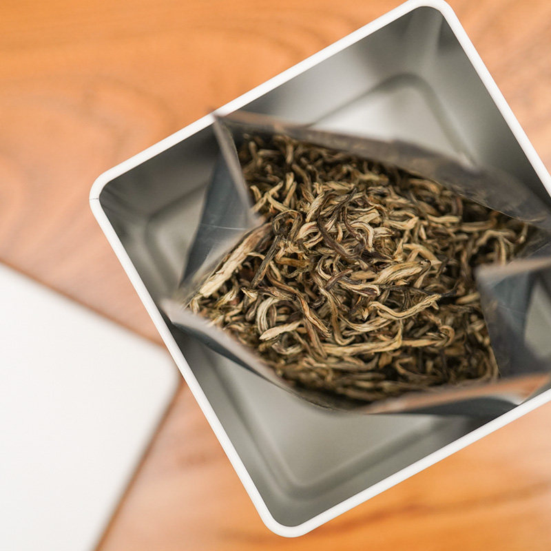  艾格吃饱了其它绿茶