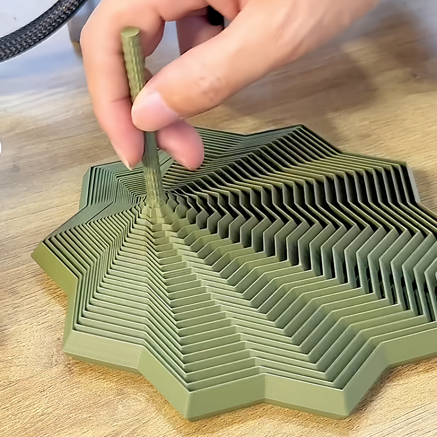 新款3D打印八边形手柄螺塔魔幻几何立体桌面螺旋儿童解压跨境玩具 - 图0