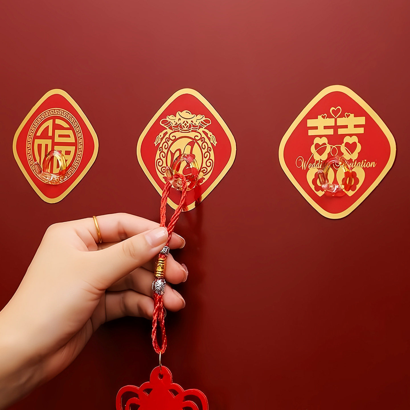 中国红色福字挂钩新年装饰粘钩无痕免打孔结婚喜庆墙上强力自粘勾,淘宝优惠券,粉丝福利购,淘宝优惠卷