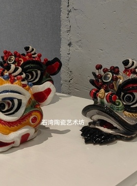 陶瓷舞醒狮刘关张手工精品摆件