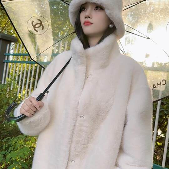 Haining 2025 new winter mink velvet thickened jacket Korean style stand collar women fashion versatile Korean style fur coat