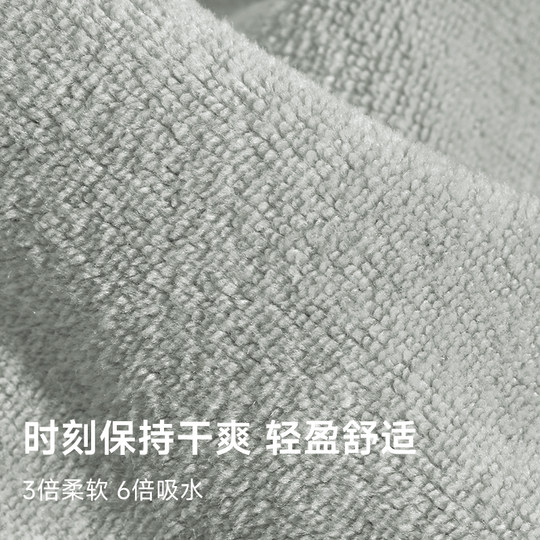 Essential sports towel for fitness training