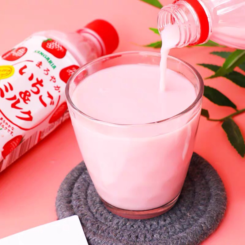 日本进口SANGARIA三佳丽草莓香蕉奶牛乳饮料早餐牛奶三佳利500ml - 图0