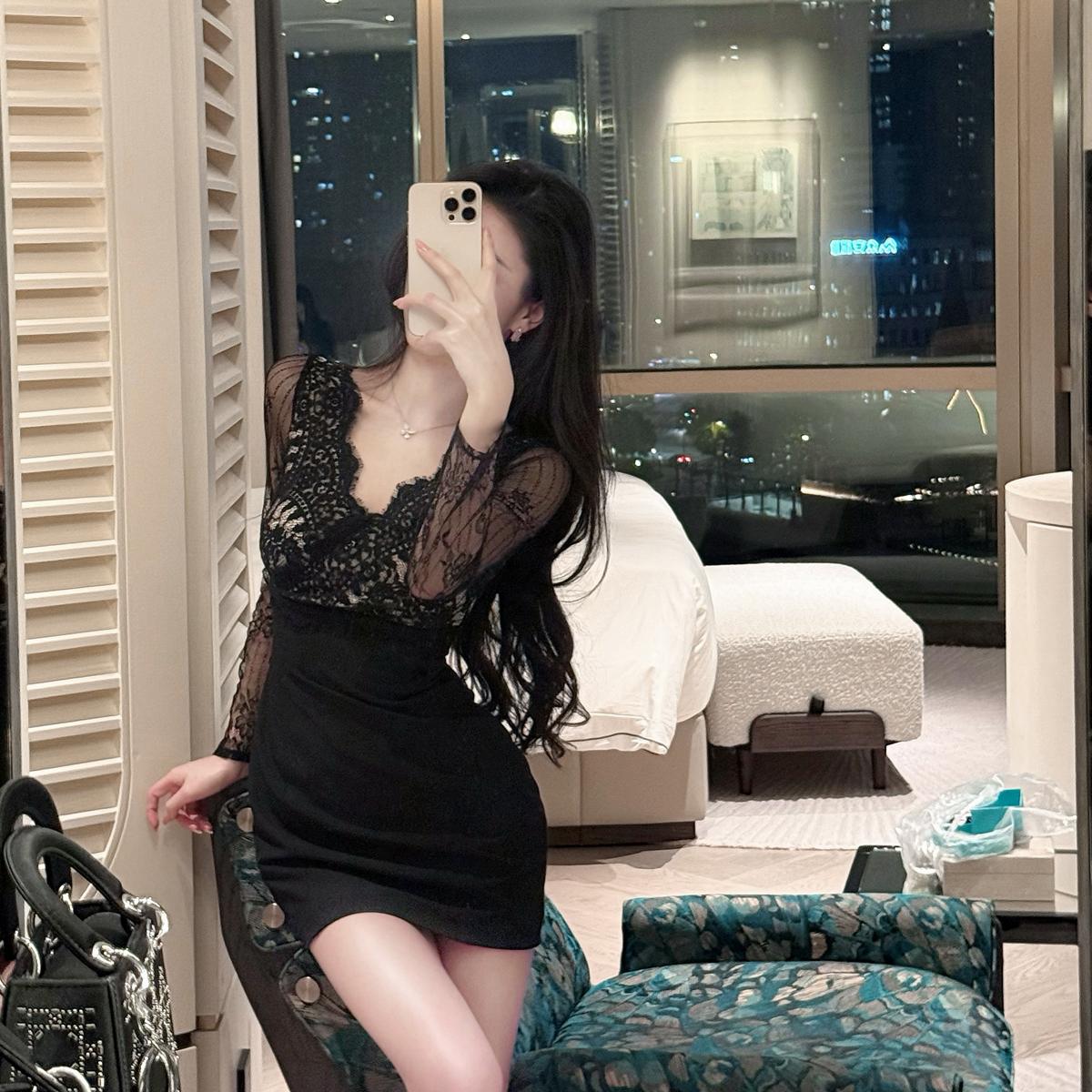 杜总家 能给你的只有感觉*原创冷御大姐姐蕾丝拼接生日秋冬连衣裙 - 图3