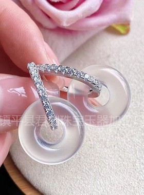 2026天然高冰白玉髓玛瑙甜甜圈平安环耳坠媲美翡翠镀银镶嵌平安扣