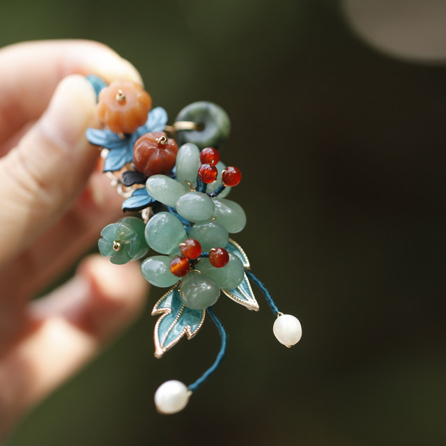 Duobao hairpin retro Chinese hosta hair trim clip