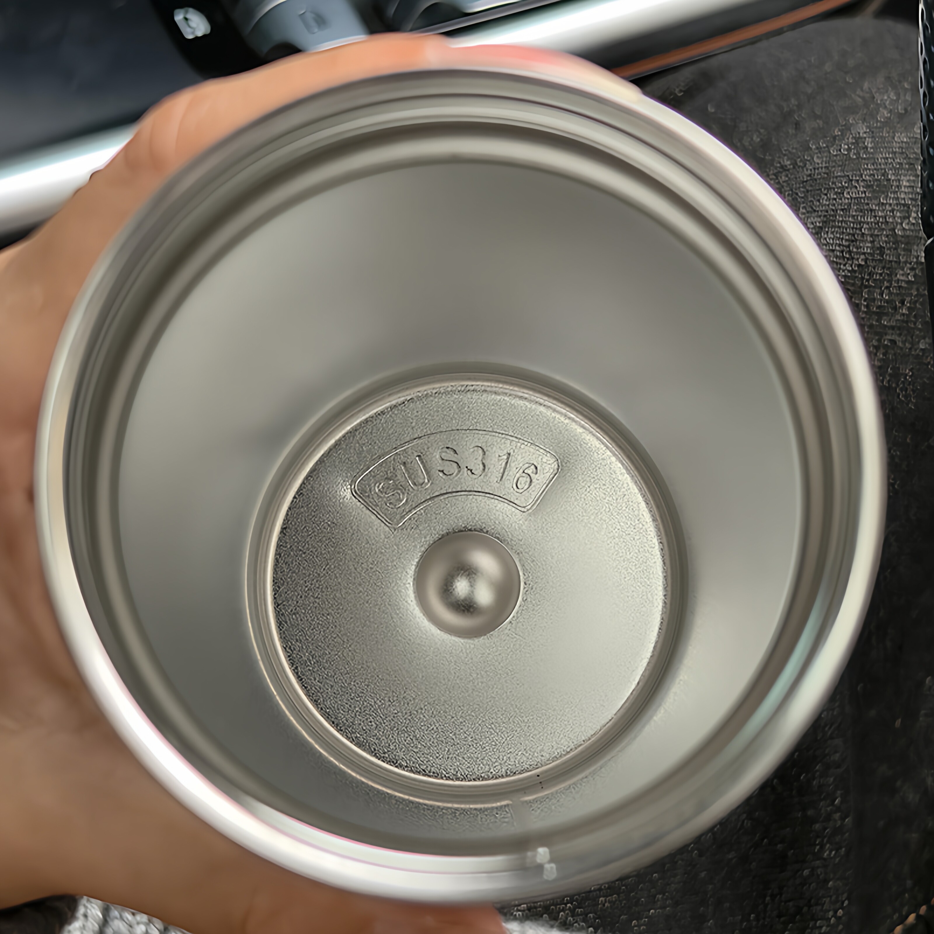 高级感保温杯男士2025新款车载水杯316不锈钢吸管杯子外带随手杯,淘宝优惠券,粉丝福利购,淘宝优惠卷