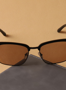 石头东海清凉养目中老年人太阳镜