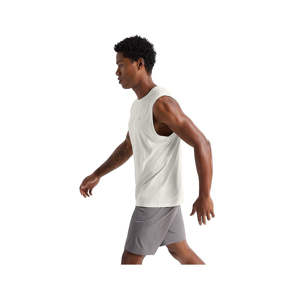 1h ֱʳarc'teryxʼʿCormac¿˶835.16Ԫ