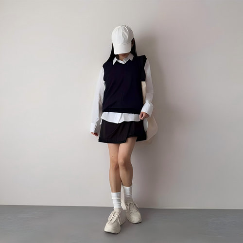 日潮跑腿优衣库25秋冬新款男女装美利奴羊毛针织衫V领背心481049 - 图3