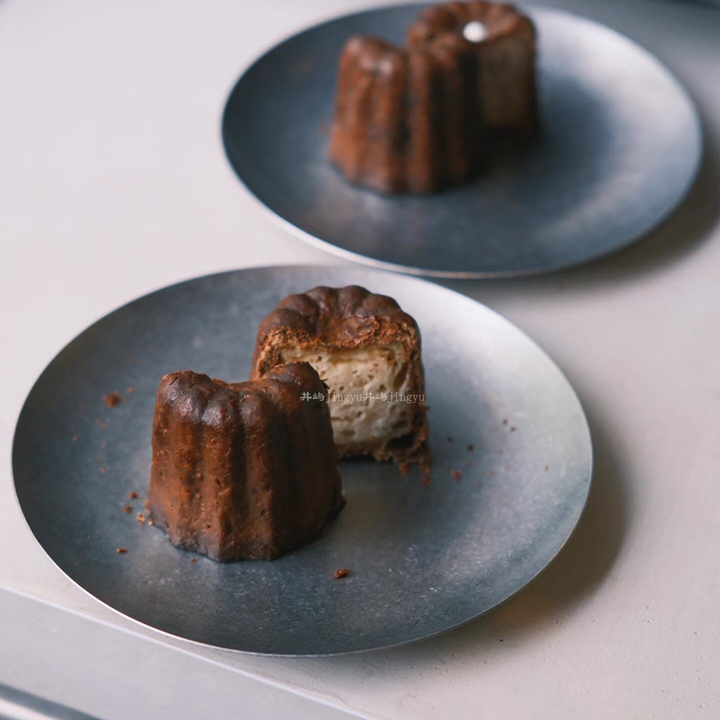 ins网红可露丽碟子304不锈钢复古做旧甜品盘子简约银色蛋糕盘圆形 - 图0