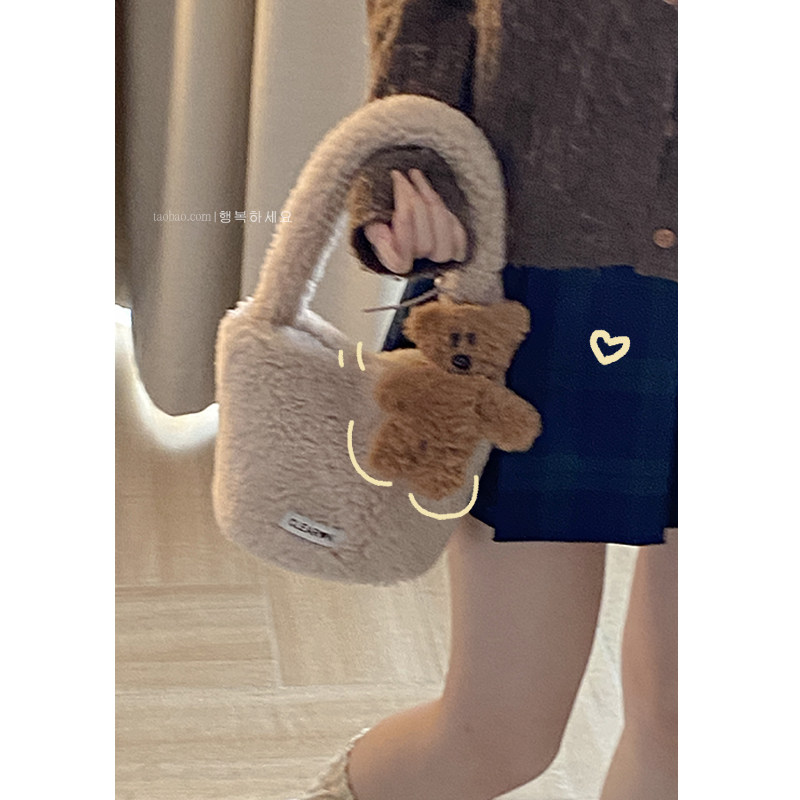 秋冬毛绒包包女2025新款潮时尚韩国小众腋下包可爱羊羔毛水桶包,淘宝优惠券,粉丝福利购,淘宝优惠卷