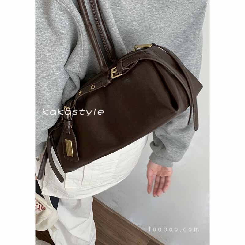 中古腋下包包女秋季2024新款潮韩国小众保龄球包大容量单肩通勤包,淘宝优惠券,粉丝福利购,淘宝优惠卷