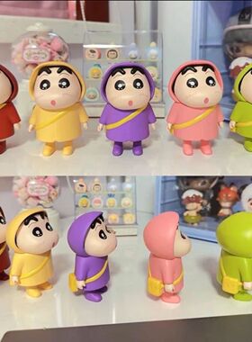 蜡笔小新手办桌面家居摆件