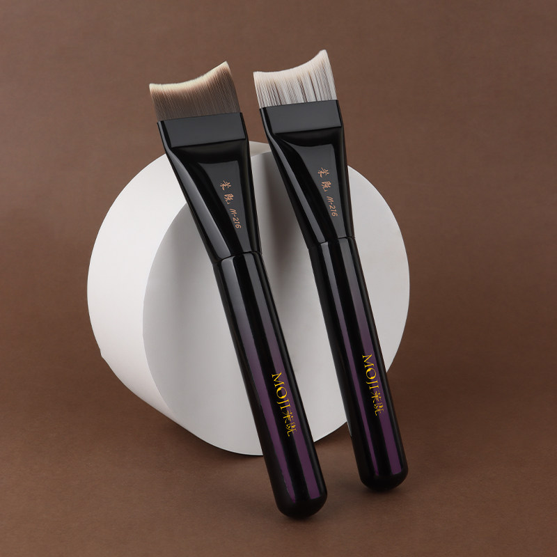 茉既化妆刷M309月牙形粉底刷扁头弧形不吃粉面膜粉底刷沧州化妆刷,淘宝优惠券,粉丝福利购,淘宝优惠卷