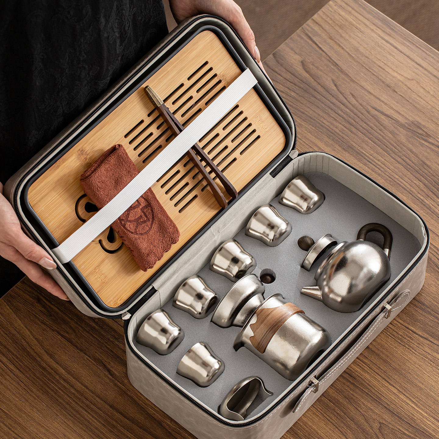 Pure titanium travel tea set portable outdoor tea drinking equipment lightweight teapot high-end 2026 new gift