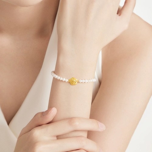 周大福 Изысканный элегантный золотой горный чай, браслет из жемчуга для друга, подарок для девушки