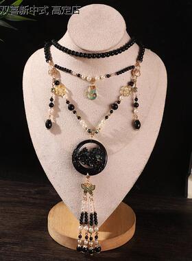 中式马面压襟配饰裙配国风饰品