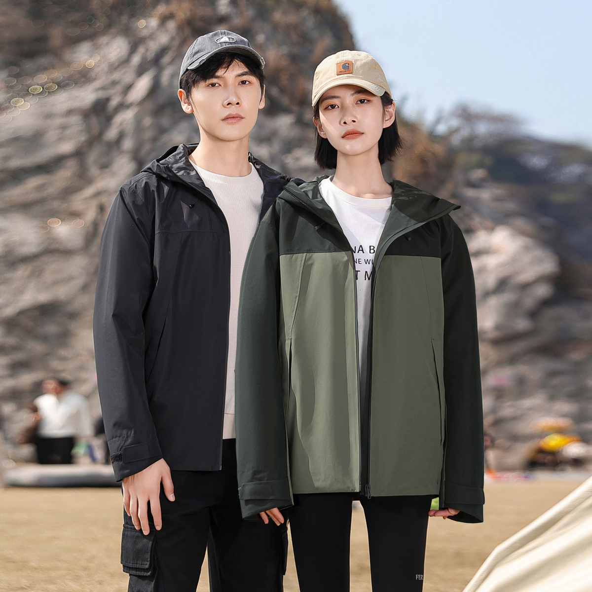 雪中飞2024冬新款男女款情侣三合一冲锋衣羽绒服户外运动防护