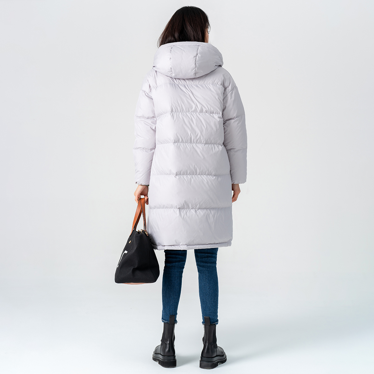 雪中飞 春季新品潮流女式连帽中长款大廓形保暖防寒羽绒服 2021 雪中飞 春季新品潮流女式连帽中长款大廓形保暖防寒羽绒服 2021