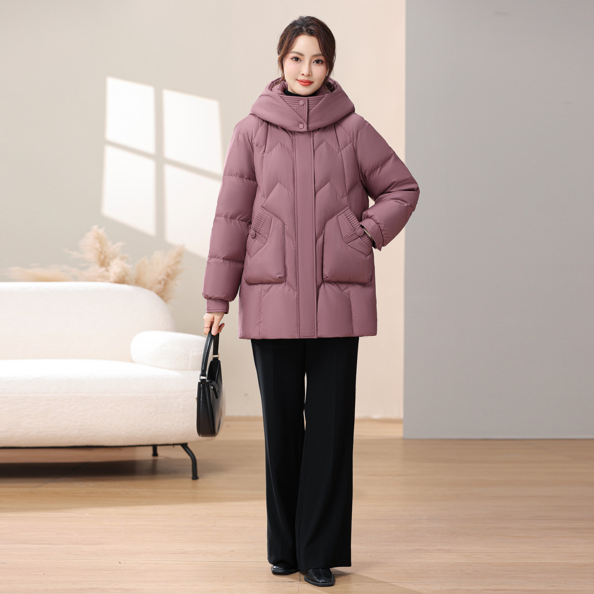 雪中飞2025冬新款妈妈款女士大码羽绒服宽松休闲洋气百搭保暖,淘宝优惠券,粉丝福利购,淘宝优惠卷