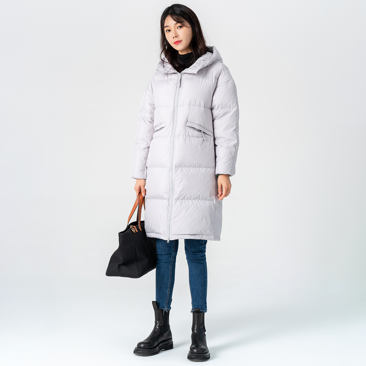 雪中飞 春季新品潮流女式连帽中长款大廓形保暖防寒羽绒服 2021 雪中飞 春季新品潮流女式连帽中长款大廓形保暖防寒羽绒服 2021