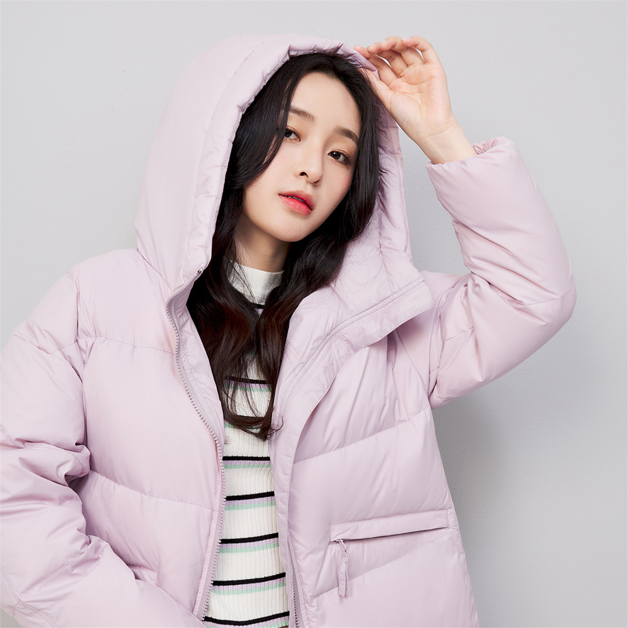 雪中飞 秋冬新款时尚女连帽保暖中长款休闲羽绒服 2022 烈儿专享 雪中飞 秋冬新款时尚女连帽保暖中长款休闲羽绒服 2022 烈儿专享