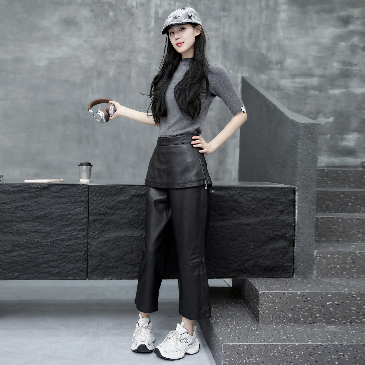 直筒裤女2025年秋季新款绵羊皮黑色九分裤侧拉链皮裤裙真皮休闲裤,淘宝优惠券,粉丝福利购,淘宝优惠卷