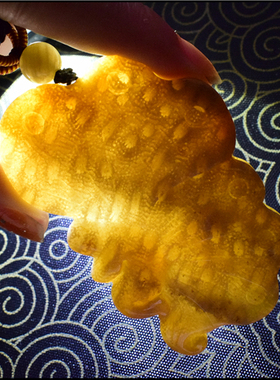 【斑蝶】 天然珊瑚玉蝴蝶仙子 小花玉化珊瑚玉菊花石蝴蝶小精灵