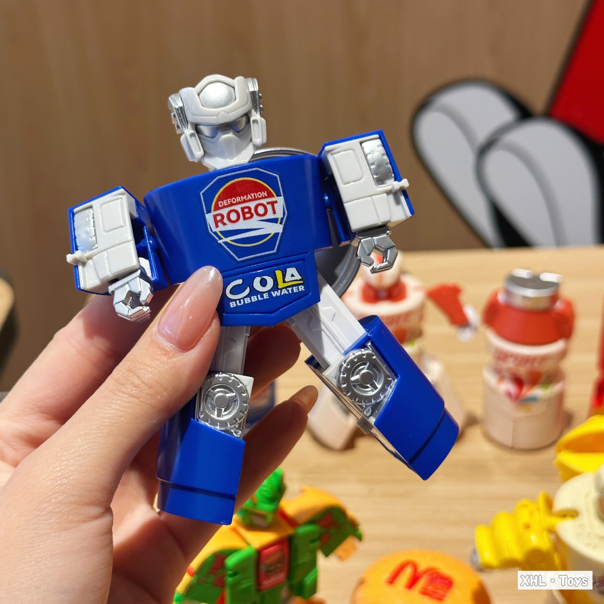 新品儿童变形机器人麦乐堡双形态变形玩具仿真汉堡薯条可乐 - 图1