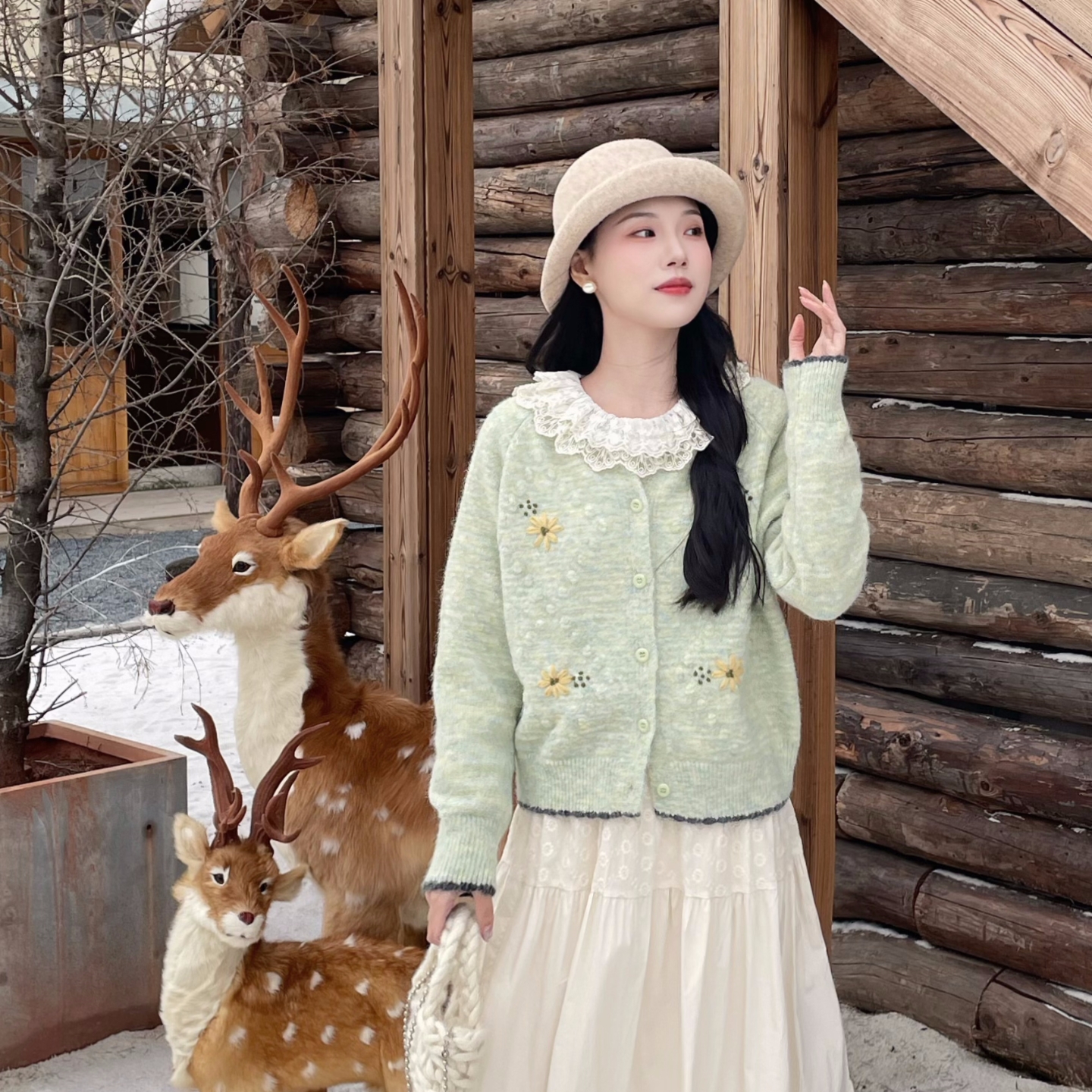 MOBAI默白 复古花边领提花打底上衣秋冬新款内搭蕾丝设计感衬衫女 - 图1