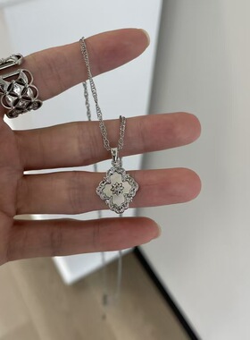 原创设计钛钢四叶草项链男女轻奢小众锁骨链不掉色简约气质饰品
