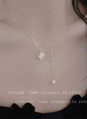 法式月光白贝壳蝴蝶项链女温柔超仙轻奢玫瑰花吊坠高级感春夏颈链