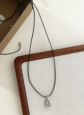 极简螺纹椭圆吊坠挂绳项链女时尚复古小众百搭长款毛衣卫衣链