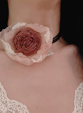 手作氛围感清冷感烧边玫瑰花劲链高级温柔甜美纯欲仙女风绑带项链