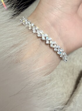 高品质公主风爱心满锆橄榄绿小众百搭可调节手链女轻奢