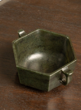 天然碧玉双耳六角杯摆件