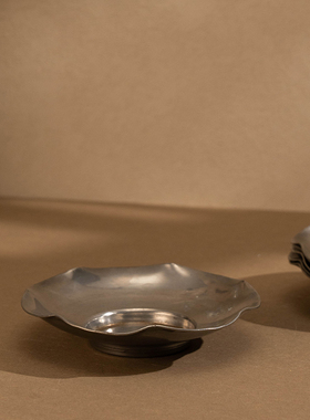 乾茂号造纯锡花口杯托