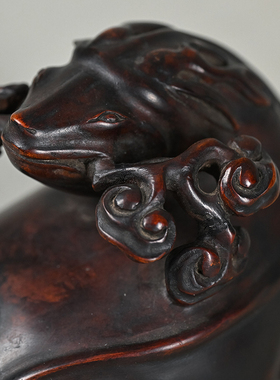 黄杨木雕鹿衔灵芝摆件