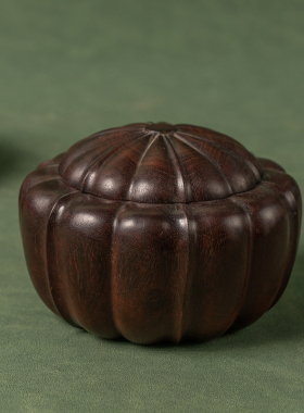 紫檀一木整挖瓜棱形围棋盒