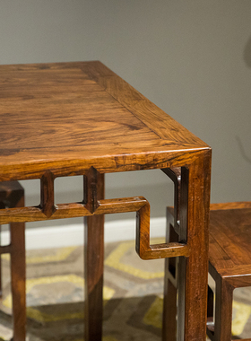 清代红木罗锅霸枨矮佬四面平方桌方凳成套（一桌四凳）明式家具